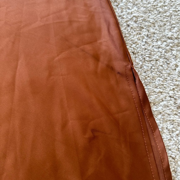 Rust Slit Highlow Satin Skirt - Picture 5 of 5